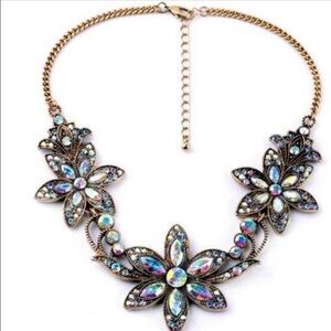 NWOT Boho Statement Necklace